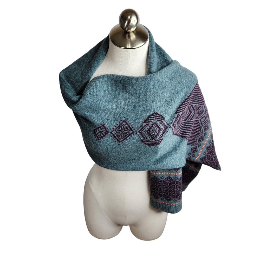 Blue Geometric Pattern Wool Wrap Scarf